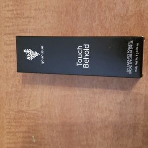 Younique spf finishing powder